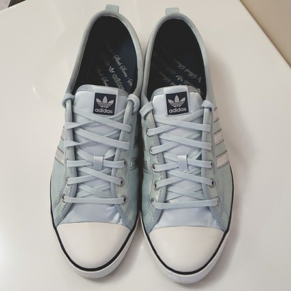 Vintage Adidas Sleek Series Sneakers Metallic Blue & Silver EUC - Picture 3 of 10